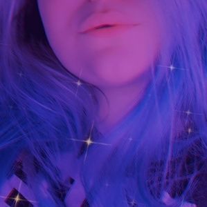 Meet your Posher, Miss DVa